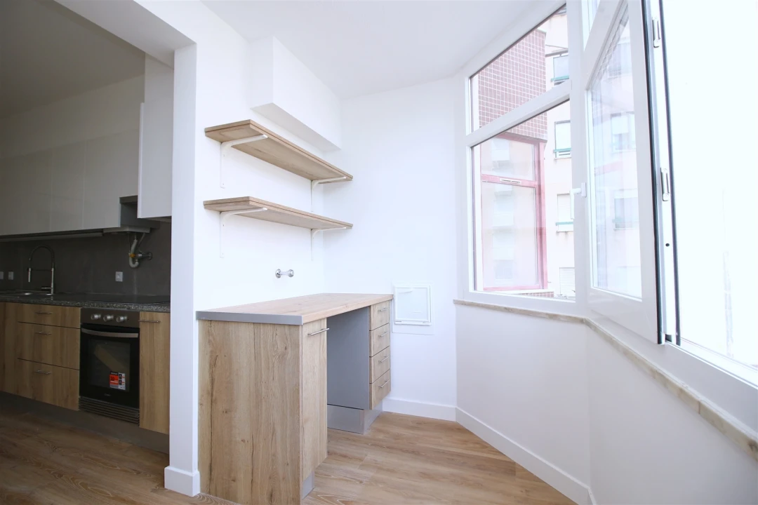 Apartamento T3 para Venda em São Domingos de Benfica Foto 6