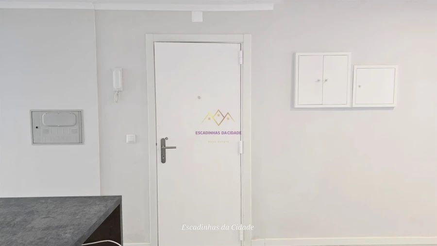 Apartamento T2 para Venda em Benfica Foto 9