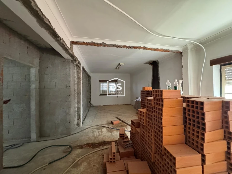 Apartamento T3 para Venda em Guarda Foto 2