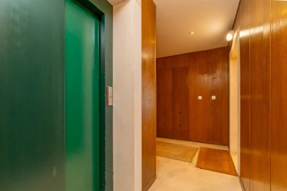 Apartamento T4 para Venda em Santa Maria e São Miguel, São Martinho, São Pedro Penaferrim