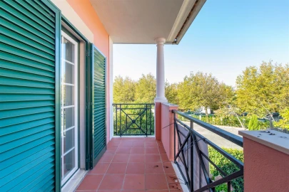 Apartamento T4 para Venda em Santa Maria e São Miguel, São Martinho, São Pedro Penaferrim