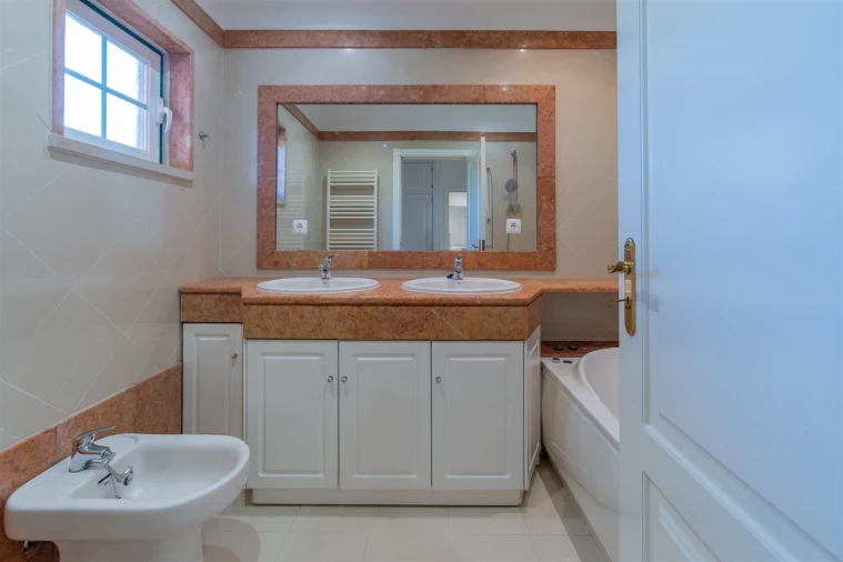 Apartamento T4 para Venda em Santa Maria e São Miguel, São Martinho, São Pedro Penaferrim Foto 39