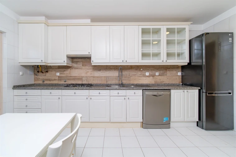 Apartamento T4 para Venda em Santa Maria e São Miguel, São Martinho, São Pedro Penaferrim Foto 20