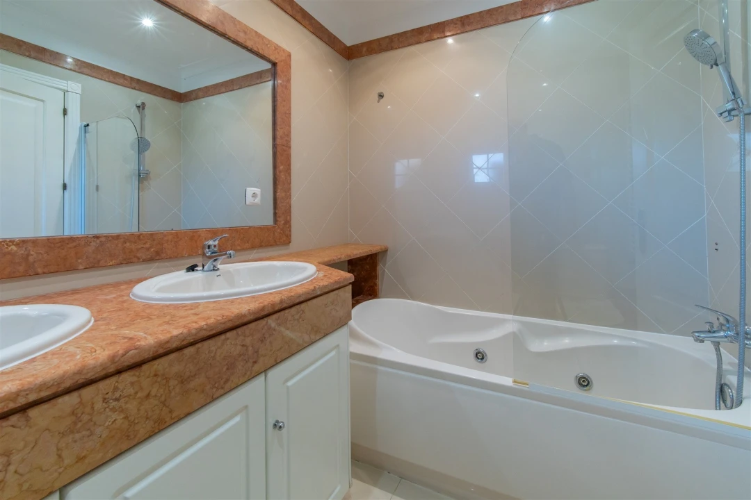 Apartamento T4 para Venda em Santa Maria e São Miguel, São Martinho, São Pedro Penaferrim Foto 40