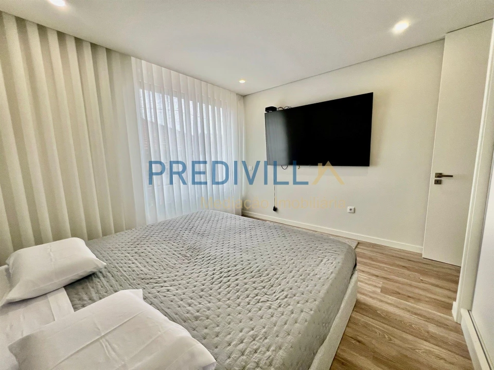 Moradia T2 para Venda em Arvore Foto 14
