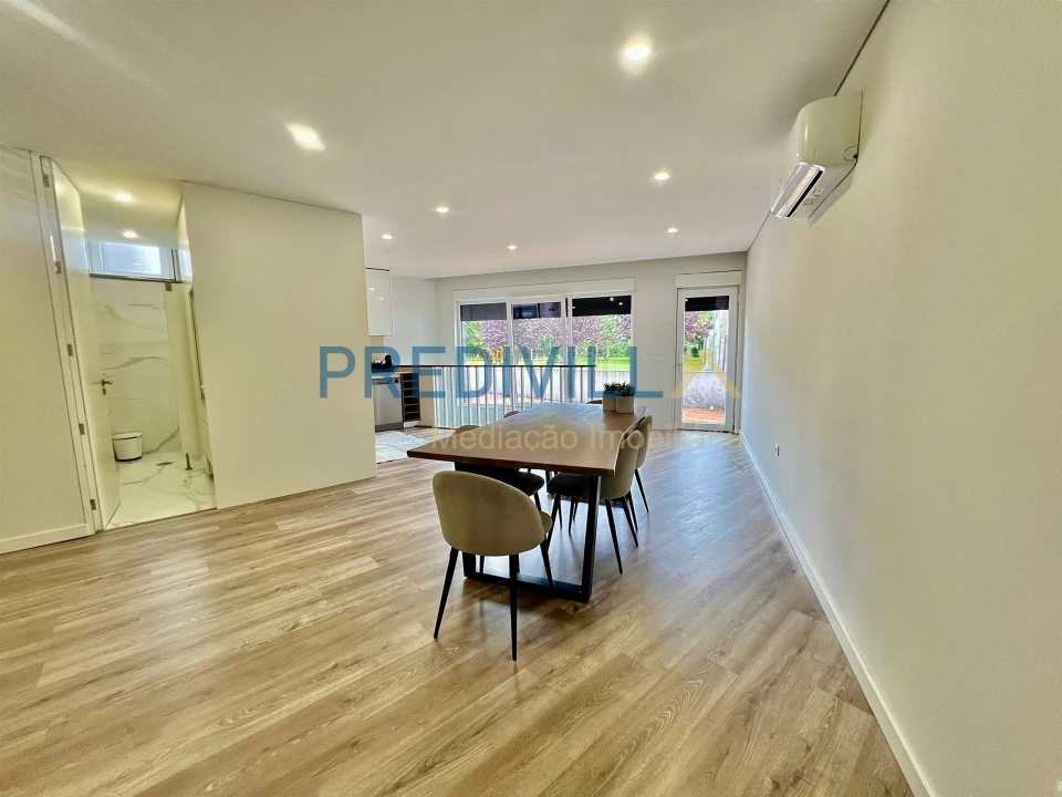 Moradia T2 para Venda em Arvore Foto 2