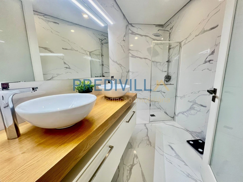 Moradia T2 para Venda em Arvore Foto 19