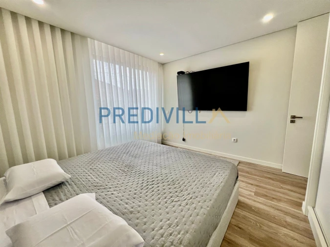 Moradia T2 para Venda em Arvore Foto 14
