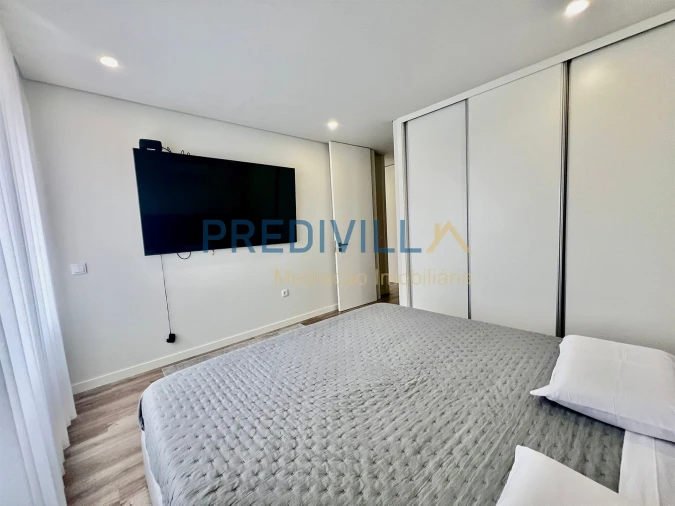 Moradia T2 para Venda em Arvore Foto 13