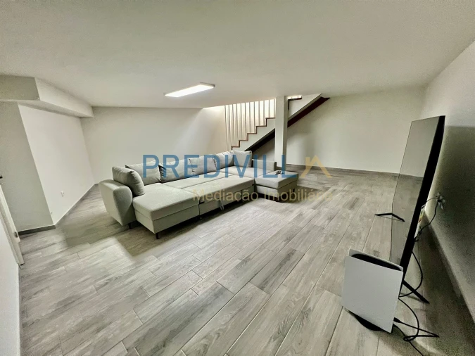 Moradia T2 para Venda em Arvore Foto 23