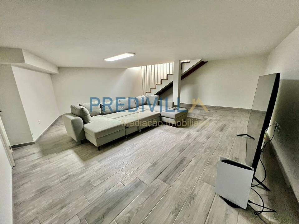 Moradia T2 para Venda em Arvore Foto 23