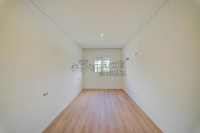 Apartamento T3 para Venda em Oliveira, São Paio e São Sebastião