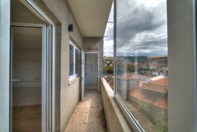 Apartamento T3 para Venda em Oliveira, São Paio e São Sebastião