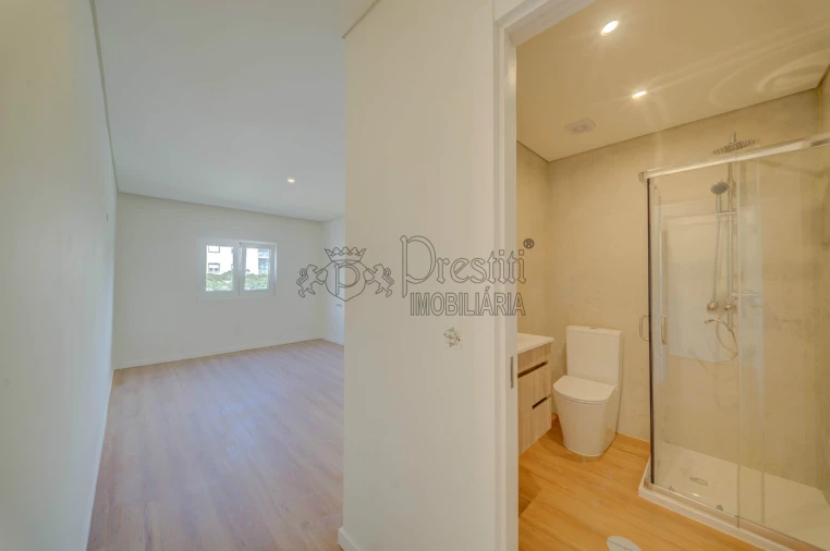 Apartamento T3 para Venda em Oliveira, São Paio e São Sebastião Foto 8