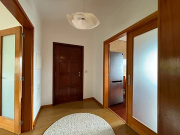 Apartamento T2 para Venda em Canelas