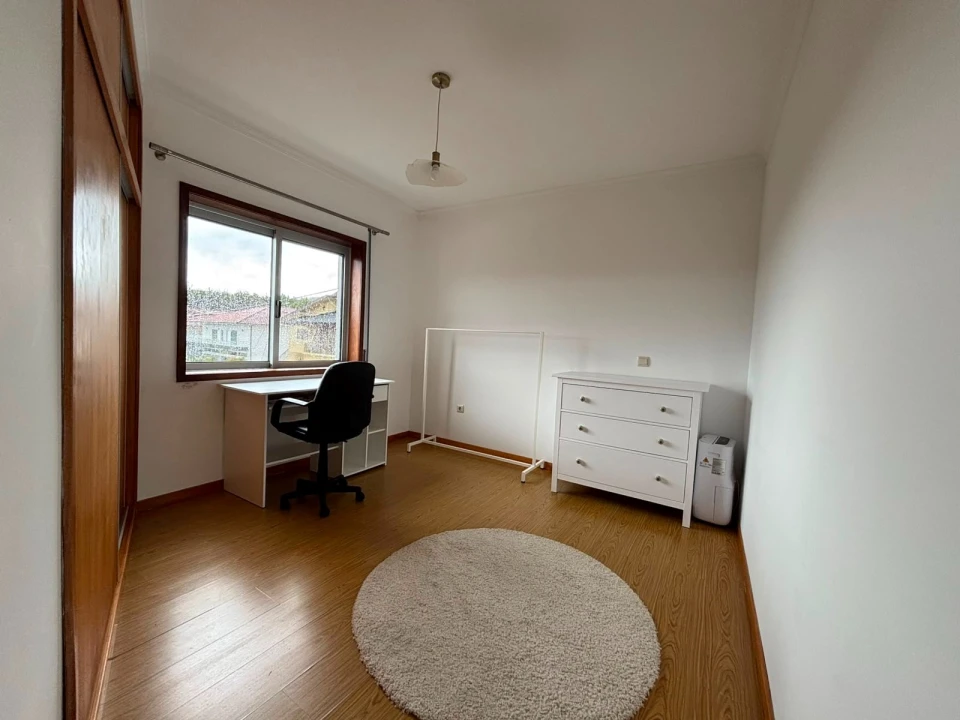 Apartamento T2 para Venda em Canelas Foto 33