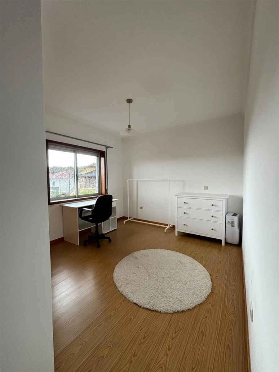 Apartamento T2 para Venda em Canelas Foto 23