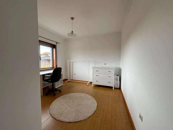 Apartamento T2 para Venda em Canelas Foto 34