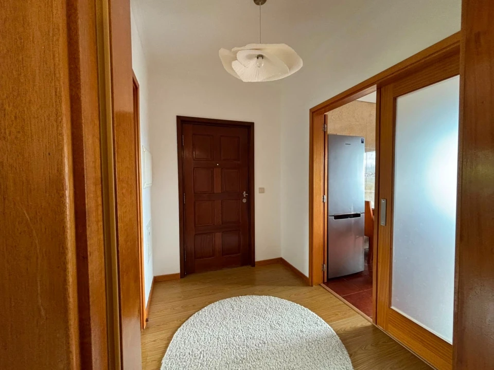 Apartamento T2 para Venda em Canelas Foto 17