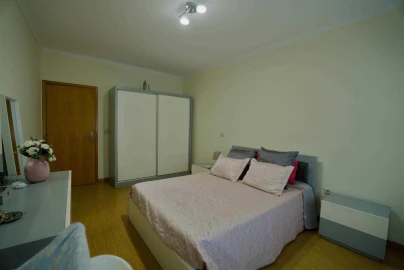 Apartamento T2 para Venda em Canelas