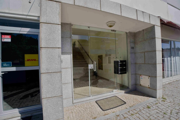 Apartamento T2 para Venda em Canelas Foto 2