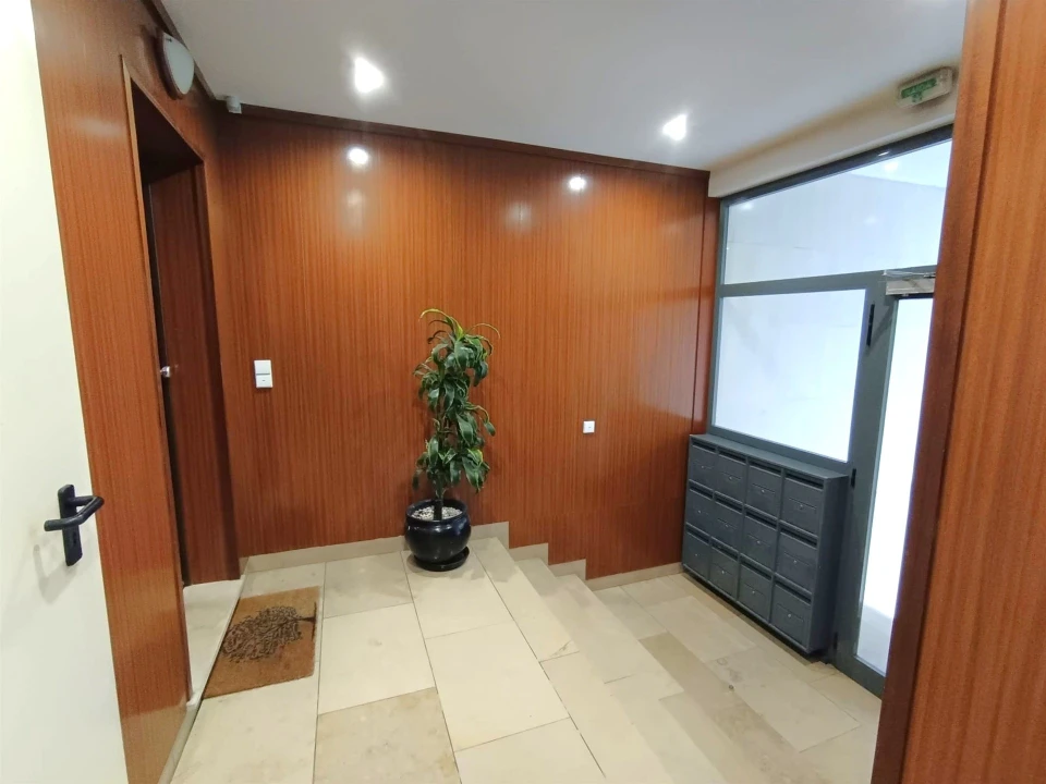Apartamento T1 para Venda em Aguas Santas Foto 37