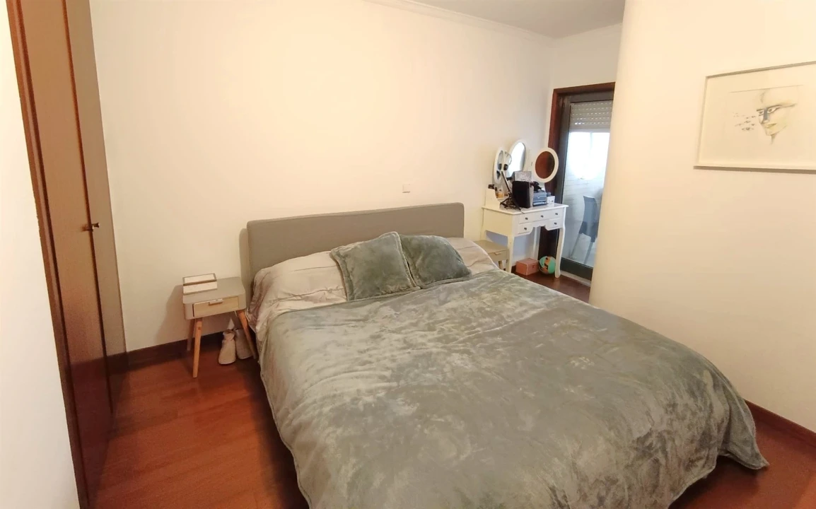 Apartamento T1 para Venda em Aguas Santas Foto 14