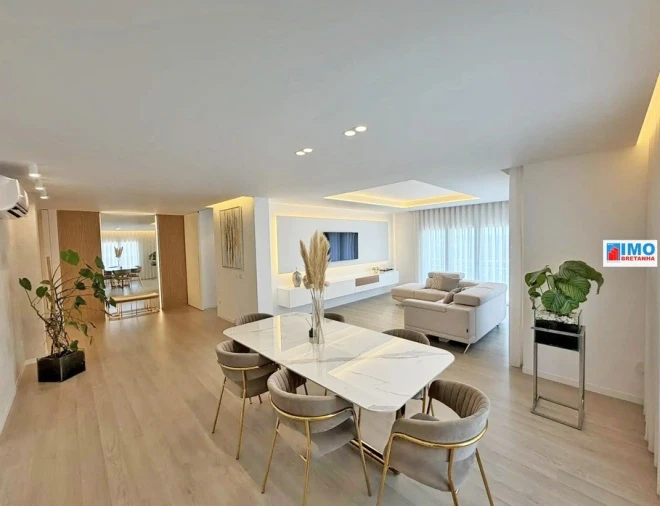 Apartamento T4 para Venda em Castelo Branco Foto 9