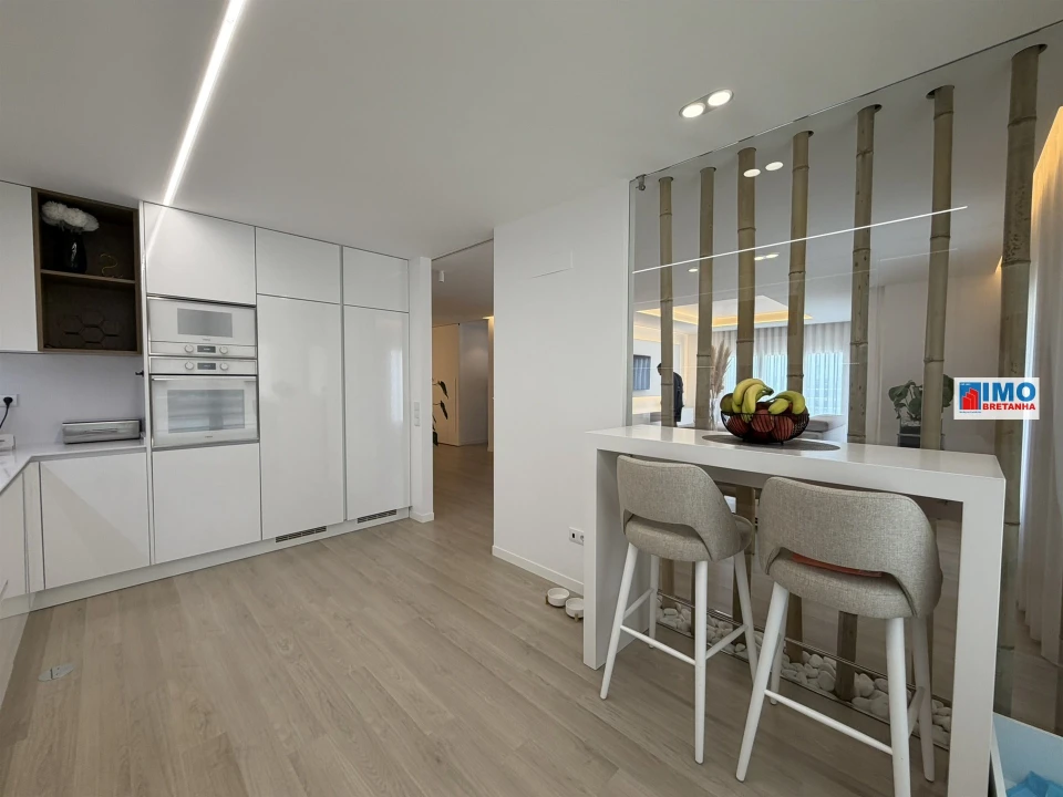 Apartamento T4 para Venda em Castelo Branco Foto 13