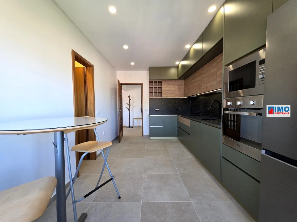 Apartamento T2 para Arrendamento em Castelo Branco Foto 12