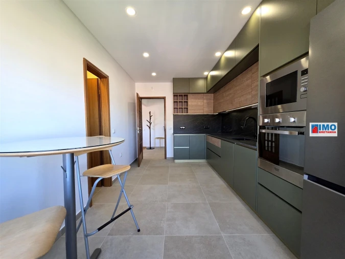 Apartamento T2 para Arrendamento em Castelo Branco Foto 12