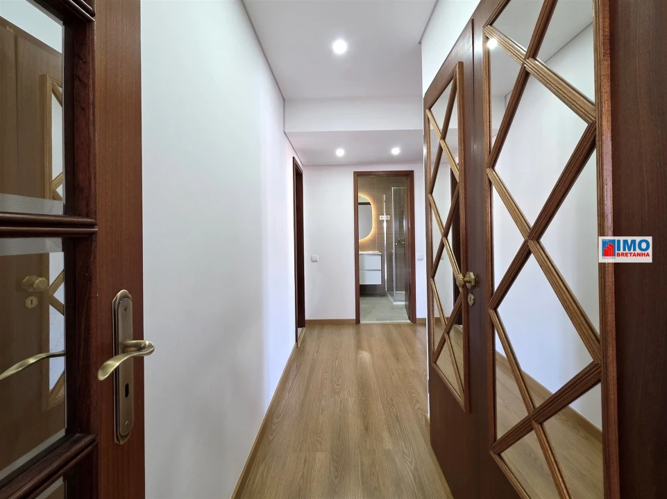 Apartamento T2 para Arrendamento em Castelo Branco Foto 14