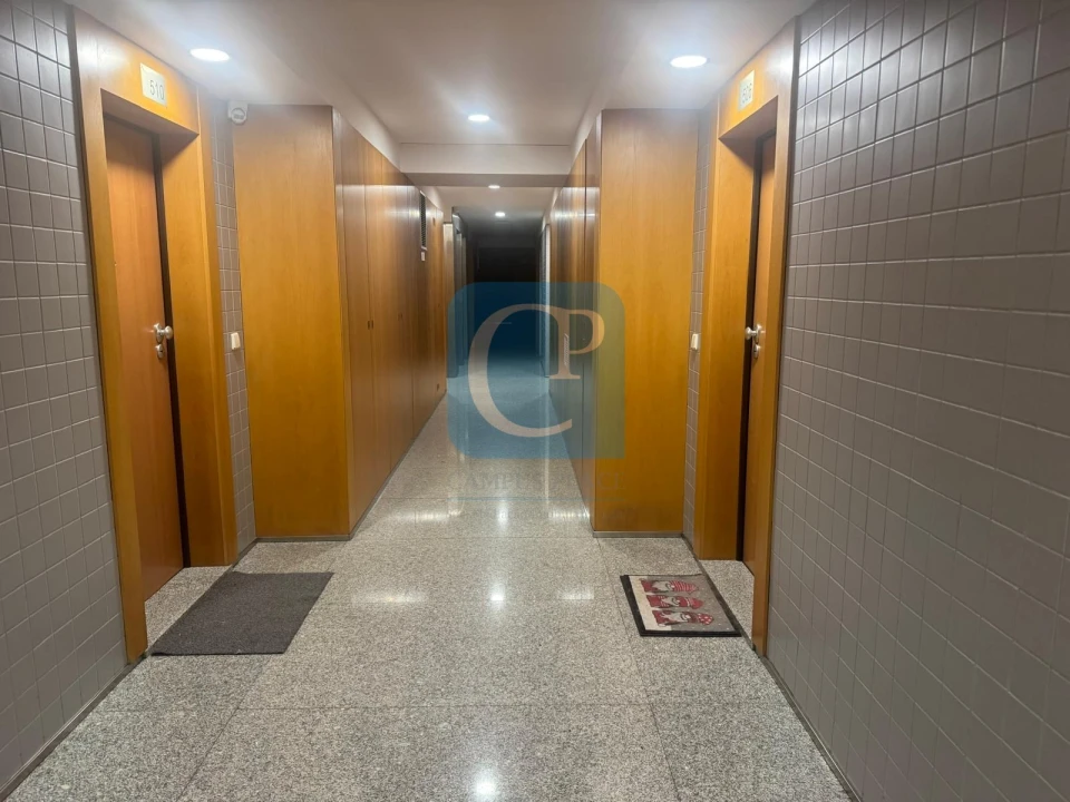 Apartamento T1 para Arrendamento em São Mamede de Infesta e Senhora da Hora Foto 18