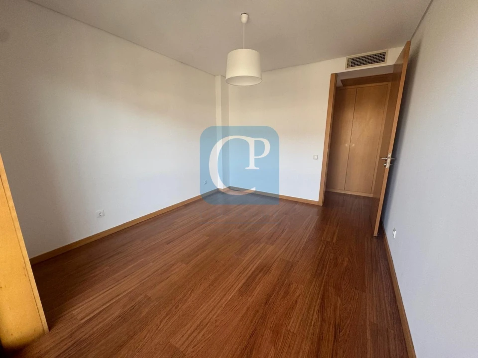 Apartamento T1 para Arrendamento em São Mamede de Infesta e Senhora da Hora Foto 13