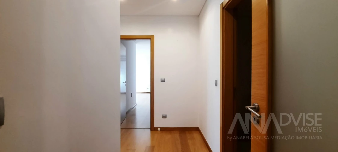 Apartamento T2 para Arrendamento em Viseu Foto 8