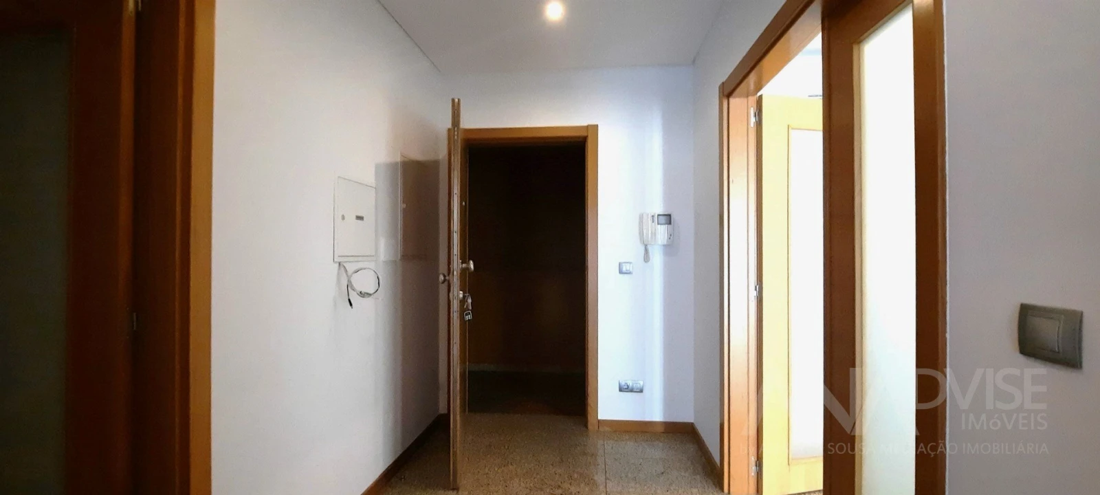 Apartamento T2 para Arrendamento em Viseu Foto 7
