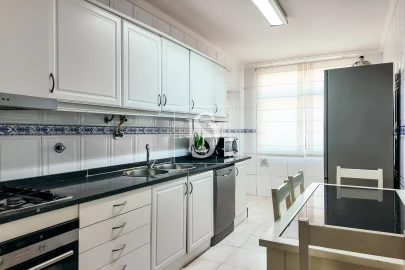 Apartamento T3 para Venda em Vila Verde e Barbudo