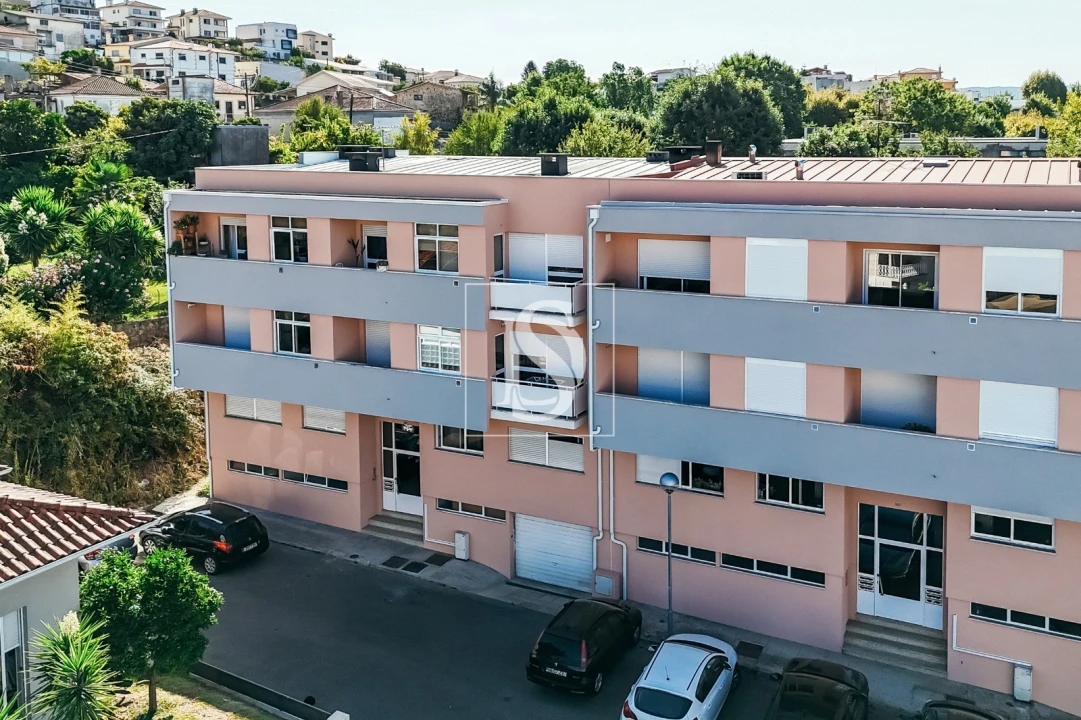 Apartamento T3 para Venda em Vila Verde e Barbudo Foto 1