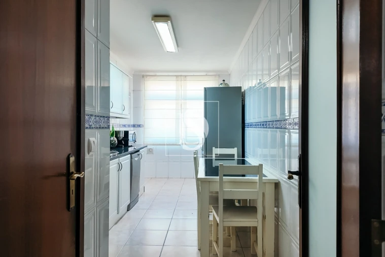 Apartamento T3 para Venda em Vila Verde e Barbudo Foto 8