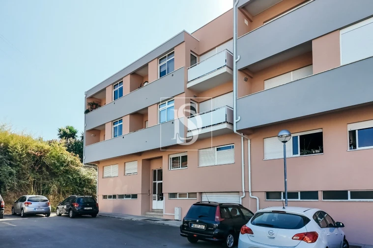 Apartamento T3 para Venda em Vila Verde e Barbudo Foto 25