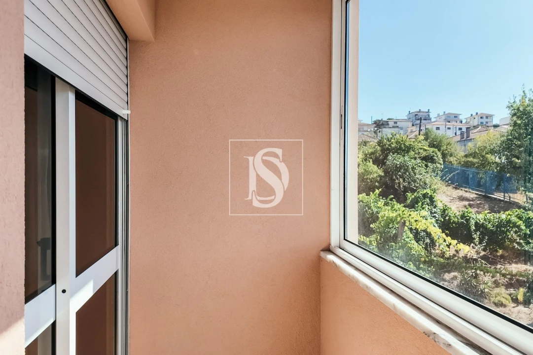 Apartamento T3 para Venda em Vila Verde e Barbudo Foto 22
