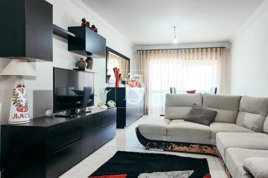 Apartamento T3 para Venda em Vila Verde e Barbudo Foto 2