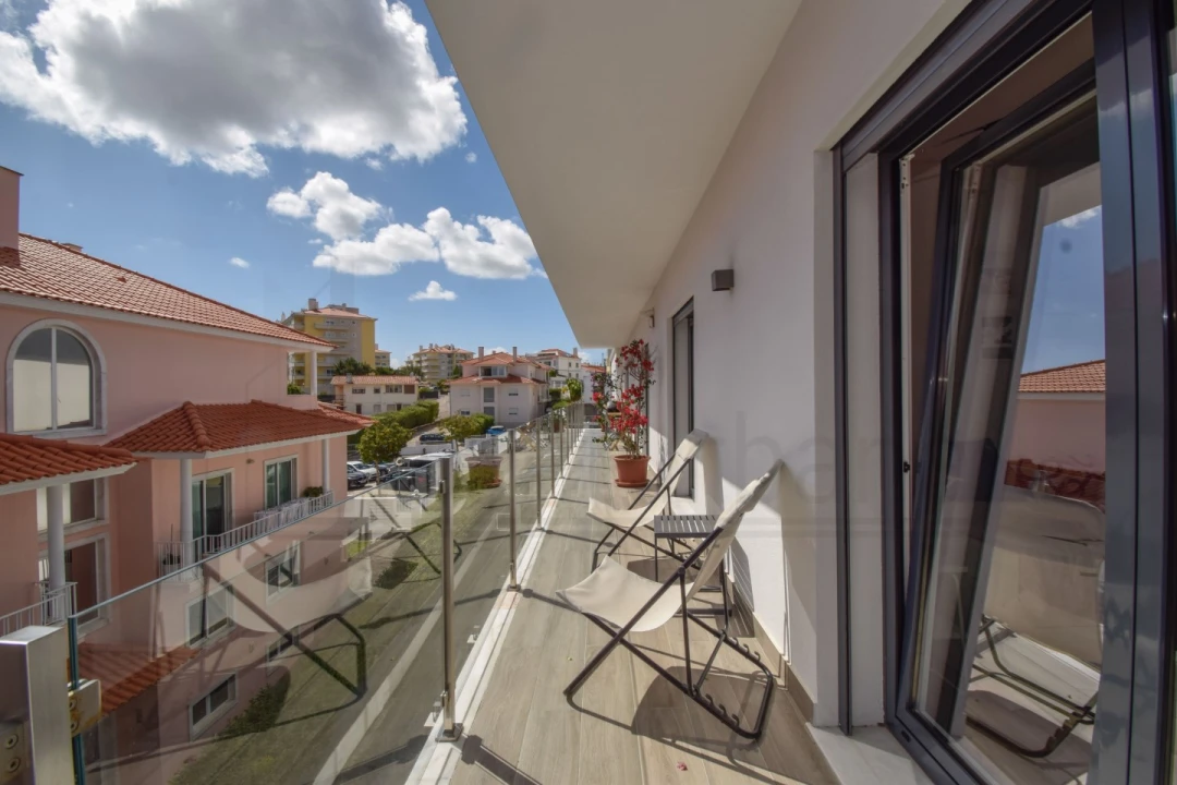 Apartamento T3 para Venda em Carcavelos e Parede Foto 25