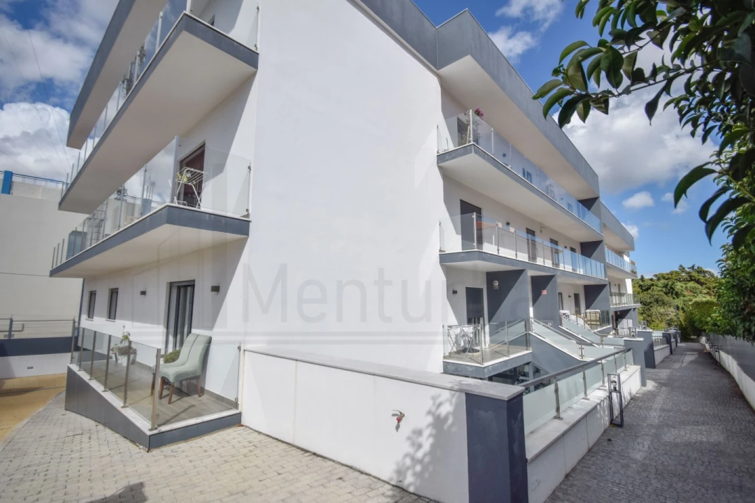 Apartamento T3 para Venda em Carcavelos e Parede Foto 37