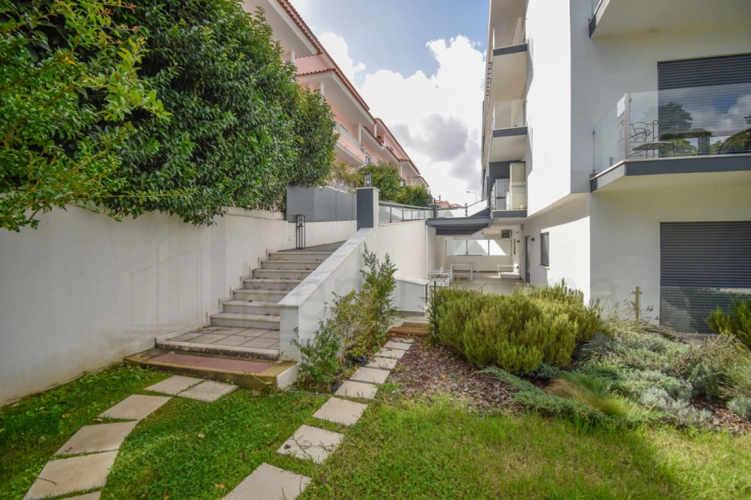 Apartamento T3 para Venda em Carcavelos e Parede Foto 44