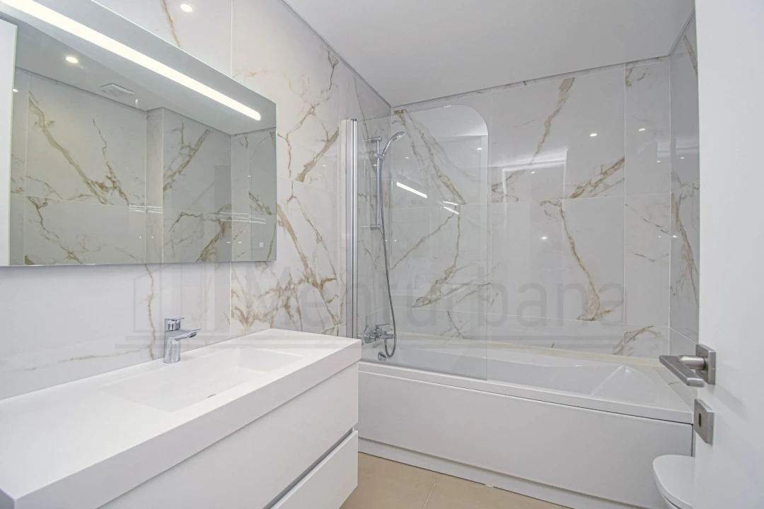 Apartamento T3 para Venda em Carcavelos e Parede Foto 24
