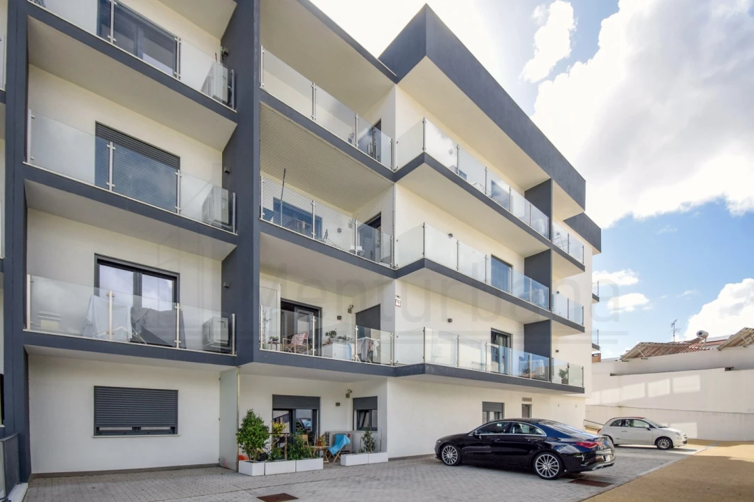 Apartamento T3 para Venda em Carcavelos e Parede Foto 28