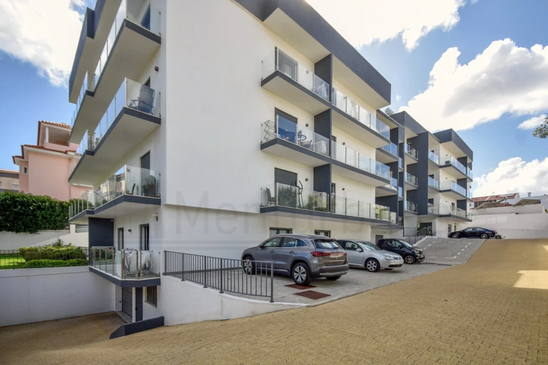 Apartamento T3 para Venda em Carcavelos e Parede Foto 29