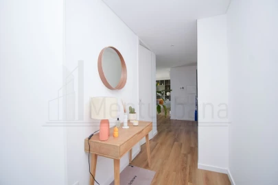 Apartamento T3 para Venda em Carcavelos e Parede