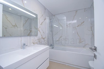Apartamento T3 para Venda em Carcavelos e Parede